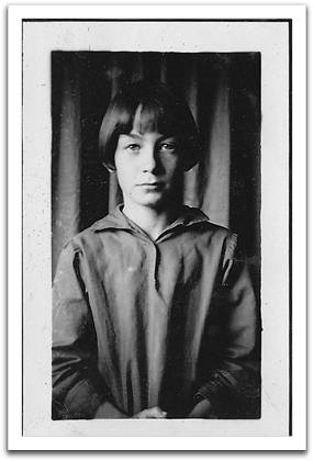 Older sister Leona, nearly 8, as a 3rd grader in 1926.