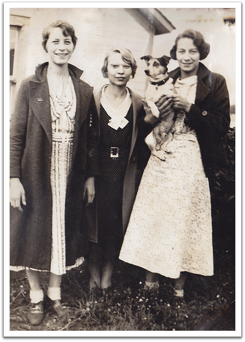 Helen Reitter, Evelyn Wiberg, Dewey, and Leona Reitter, 1934.  Evelyn was a year older than Leona.