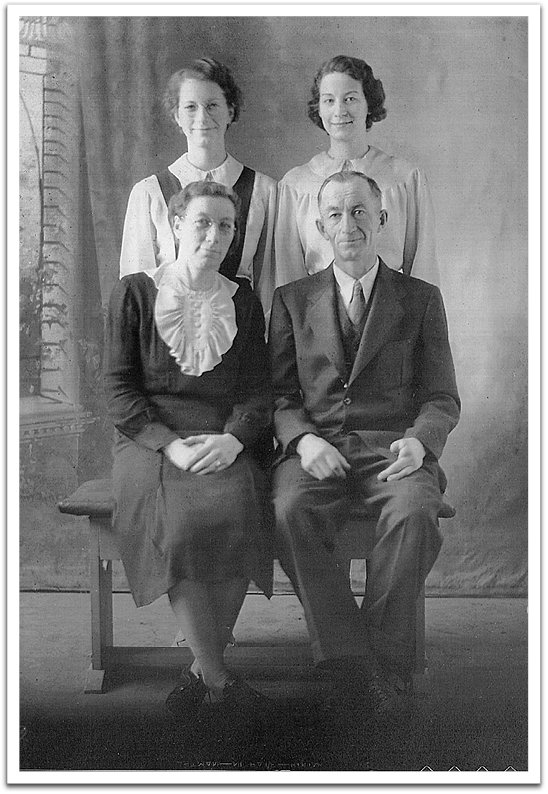 The George Reitter family, December 24, 1937. Rear: Helen, Leona, front: Maggie, George.