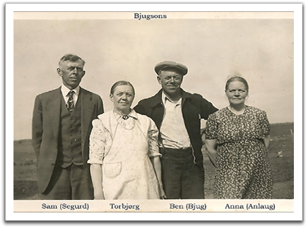 Anna Flateland with her sister and brothers: Sam (Segurd) Bjugsson, Torbjorg Kvasager, Ben (Bjug) Bjugsson), Anna (Anlaug), late 1930s.