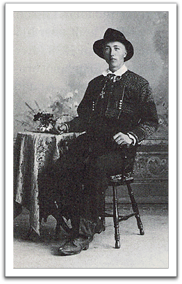 Knut Eivindsson Flateland, 1895-1974,  brother of “Big Olav” & “Little Olav,”  nephew of Ole K Flateland,  & first cousin to Oscar Flateland.