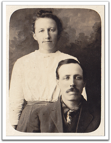 Annie Reitter Jergenson, George's sister, born in 1887, and her husband William.