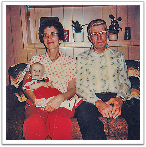 Kirsten, Helen, Oscar, on a visit to O&H’s house,  December 1977.