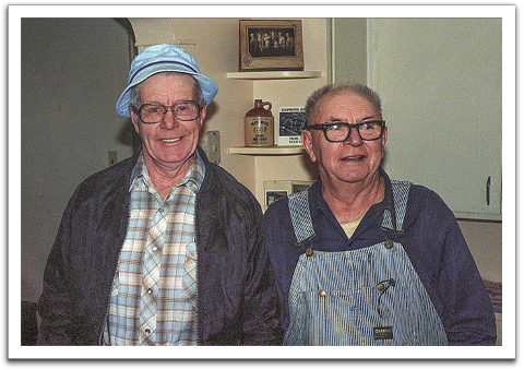 Oscar & his brother Ted, 1987, at Ted’s house in Oklee.